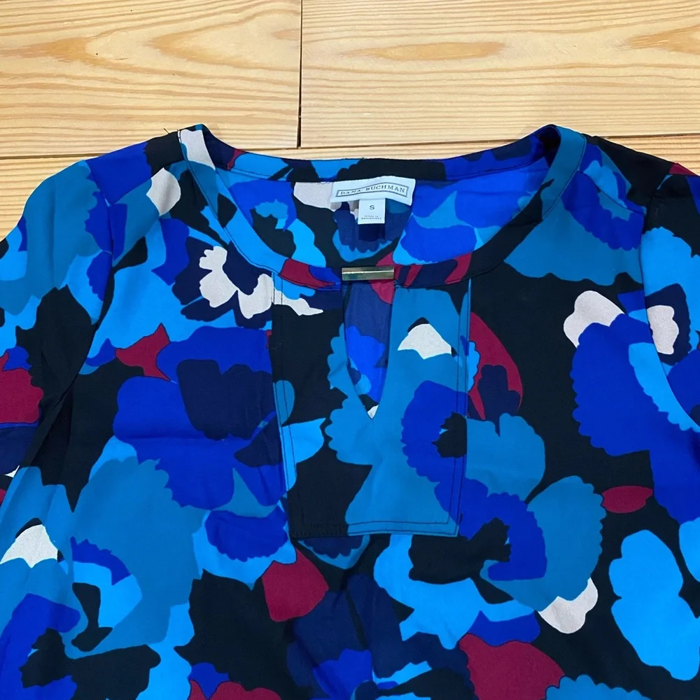 Dana Buchman Shirt Bundle - Picture 4 of 7